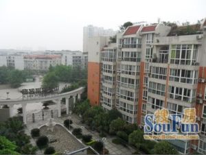 中天滨河名邸2室2厅东