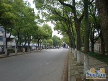 此房手续齐全,格局好,采光好,无遮挡,出行方便