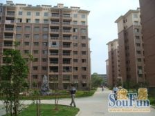 地铁口两居室 电梯洋房 全屋地板通铺 住家装修