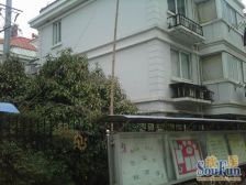 交通便利,居家装修,近地铁,带阁楼,南北通透,价格好谈