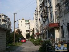 交通便利,小户型,主卧朝南,环境优美