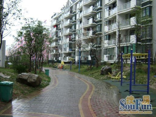 Áúºþ»¨Ô°2ÊÒ2Ìü1ÎÀÄϱ±³¯Ïò800.00Ôª/Ô³ö×â