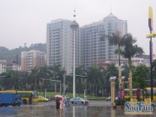 世纪新潮豪园 3室1厅 东南