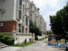 正丰豪苑靠山独栋别墅 205平 四面采光