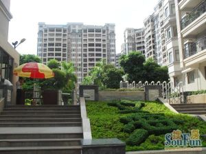 此房证满5年,户型方正、楼层好、业主诚心出售。