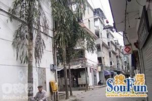 铁六小区 3室1厅 南