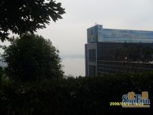 成熟社区 配套齐全 户型方正 小区绿树成荫