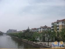 次顶楼采光充足,配套设施齐全,交通便利