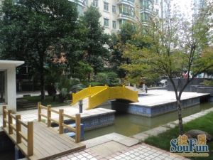 烈士公园东地铁口房小高层一梯两户楼层佳
