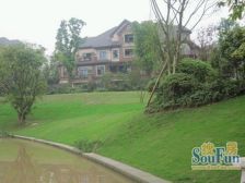 联排中户花园60平视野看河现浇了可以做二个露台