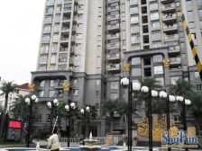 精装修可拎包入住,三房三卫,全明户型,诚意出售