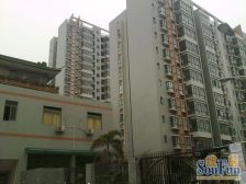 两房户型,居住舒适,通勤便捷。