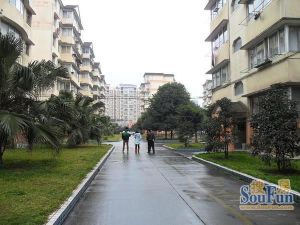 水电花园4室2厅东南