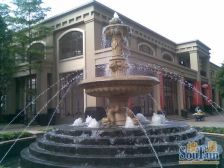 别墅单边位花园带装修,使用面积高达900方,诚心卖