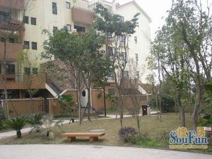 边城香格里4室2厅东南