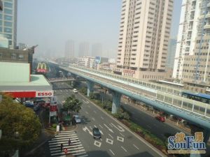 文灶地铁口 精装楼中楼 使用面积大 交通便利