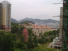 俯瞰长安莲花山高尔夫球场。 高层,采观、通风好