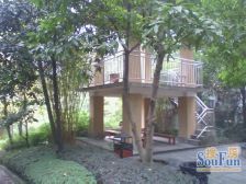 大别墅临湖边带花园露台带多个车位可按电梯视野好