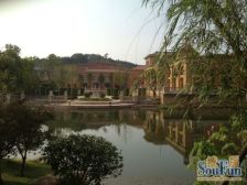 市府北法师独栋400p花园带全明地下室湖景别墅