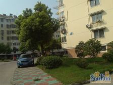 世纪新城楼中楼,毛坯随意装修,通透格局,出行便利。