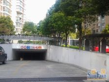 不靠马路,南向无遮挡,中高区风景视野好,满五费用少