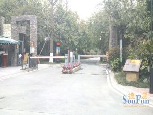 紫檀山4室1厅东南