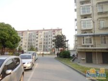 带朝南20平车库,位置好,户型方正,出行方便适合居住