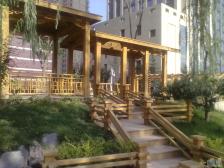 此房产权可按揭,业主诚心出售,出门滨河路