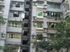 北碚老城和平路口中装电梯房 户型方正位置好