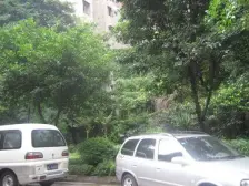 解放碑步行街,装修好,户型方正,采光好,诚心出售