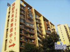 凤凰城自住好楼层客厅带阳台,不靠高架,无个税诚售