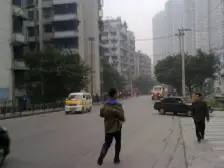 步行街 翠园村二房29.8万