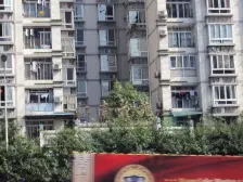 正规2房 业主诚心 住家装修 出门就是轻轨 交通便利