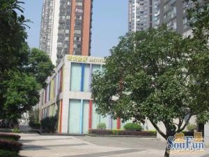 业主诚心出售,二楼带80平米露台