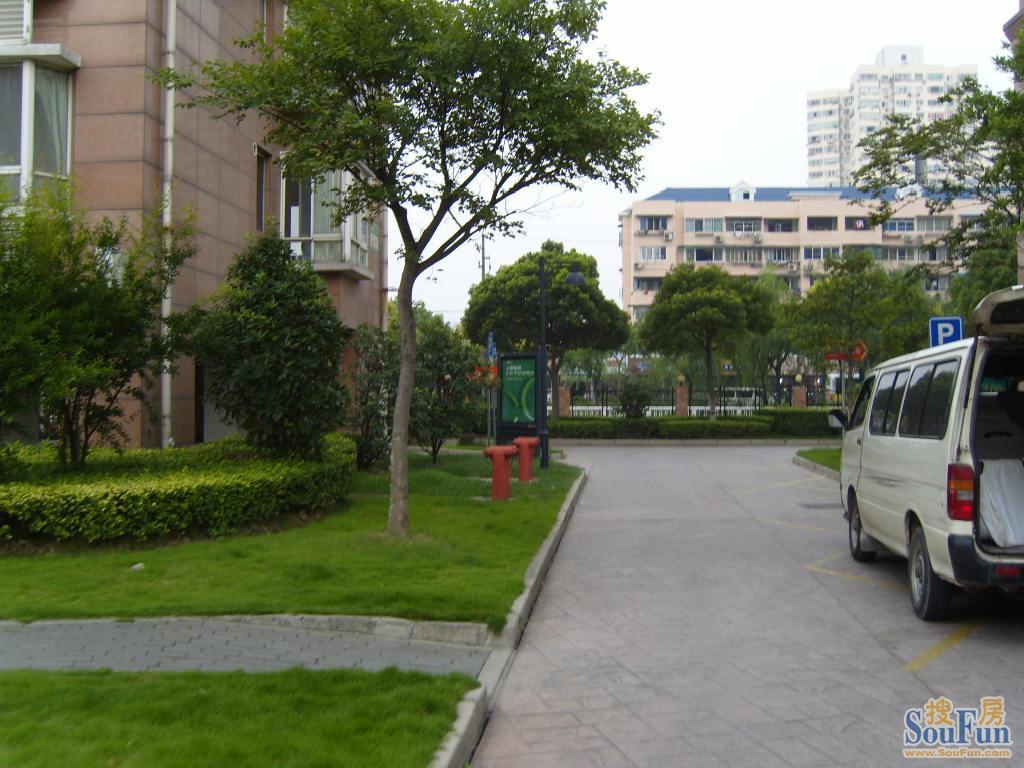 中房金谊广场重餐饮商铺,稳定高回报租约,三林最繁华商圈