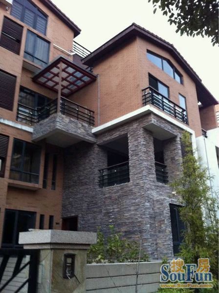 荔城花园位于增城荔城街荔城大道422号.