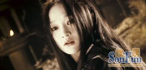 周迅的小唯大家都印象深刻吧,那个妖娆那个有点性感身材的狐狸精,周迅