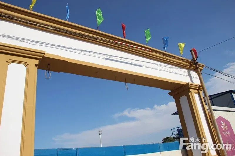 来看看 咱们明瀚花香城的大门吧 高清