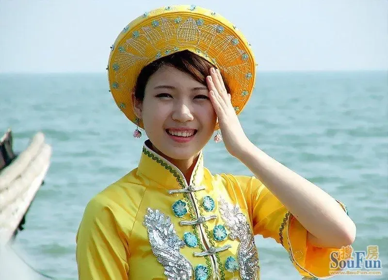 美女,名叫唐小媛!