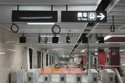 成都地铁2号线最新热图:橘红色车站更显眼,男女分侧更方便