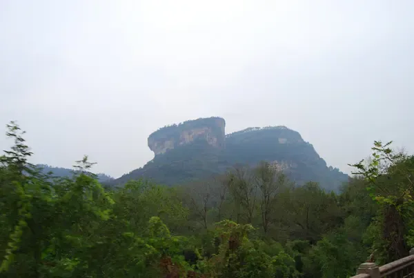武夷山之大王峰-玉女峰