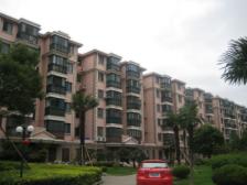 顶楼复式大四房,老房东代理委托房子出售,成交支付百分之0.5