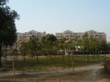 店总推荐,三叠四全明户型,带阁楼车库