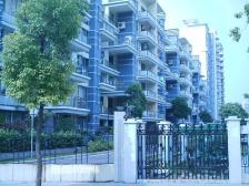 新上!电梯三房!带露台!三房朝南!一梯一户!