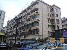 电梯房,主卧朝南,交通便利,居家装修,诚意出售,房型正气