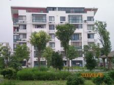 阁楼露台全都有,高品质一房,诚意出售