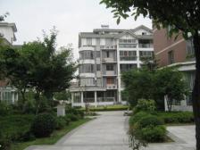 青山湖畔 毛坯三房 近学校