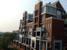 店总力荐 临河上叠加别墅 位置安静 满五 有阁楼