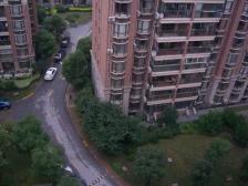 精装修,房型正气,带采光天井,小区中心位置,得房率高,主卧朝南