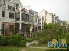 苏河精装大别墅,静谧社区环境,附带大阁楼加露台